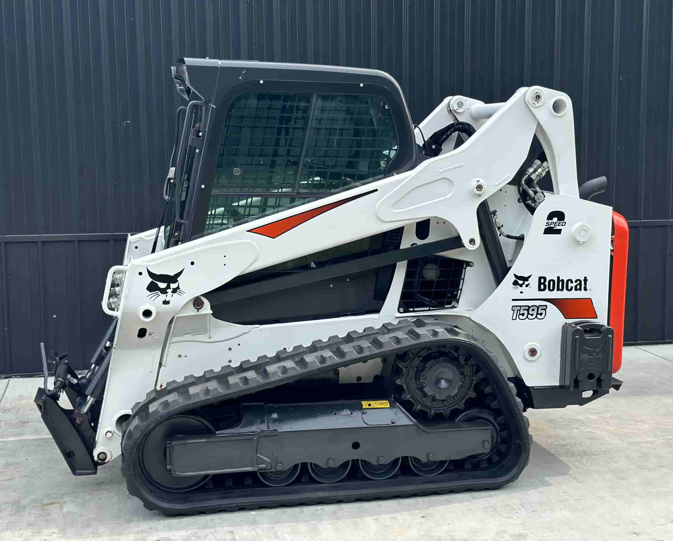 2018 BOBCAT T595 CLEAN
